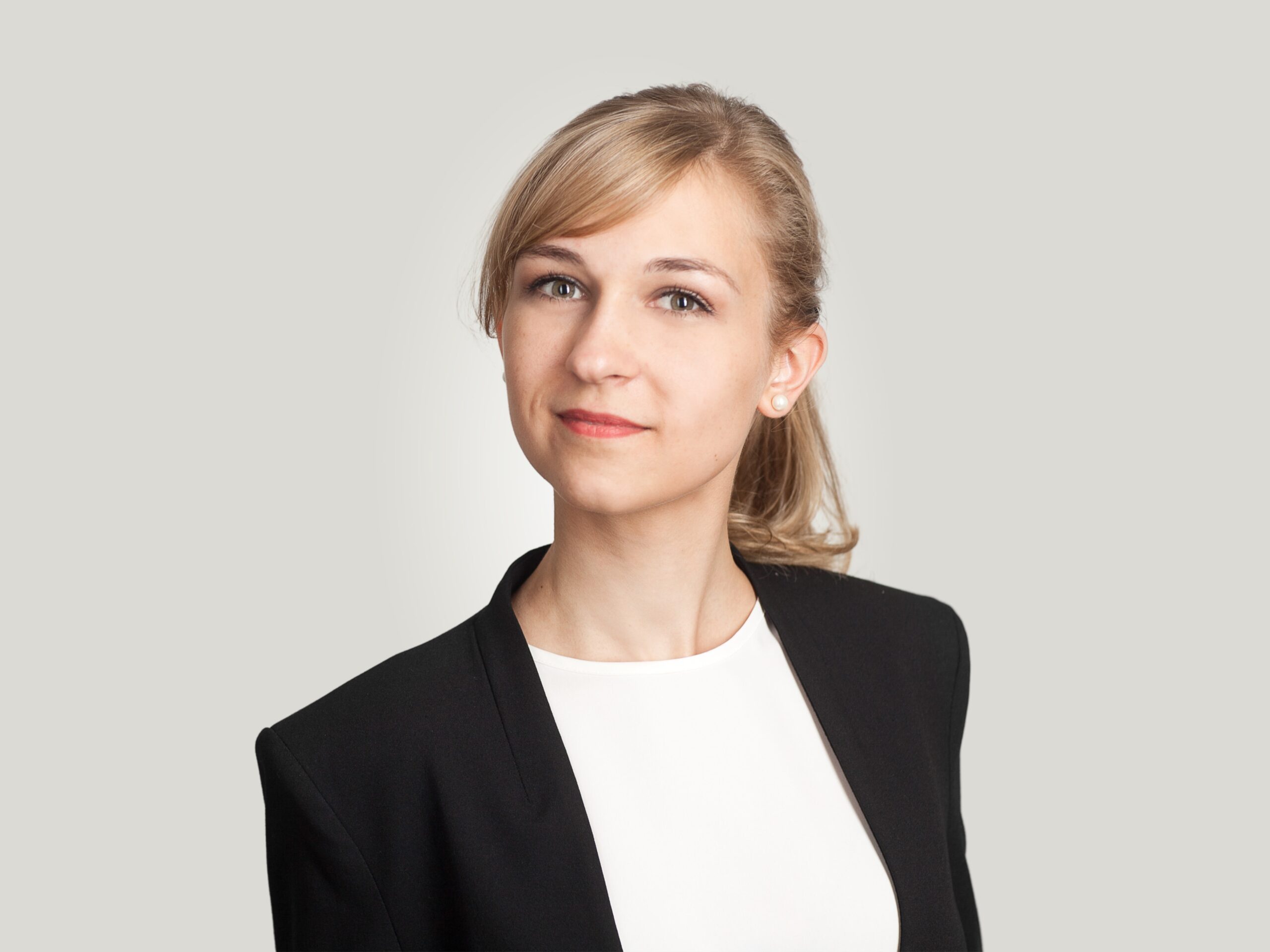  Teresa Weissbach