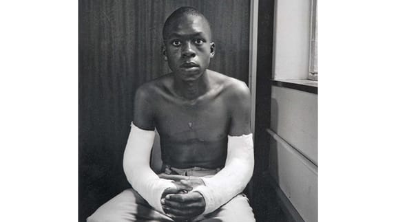 David Goldblatt detainee in plaster 