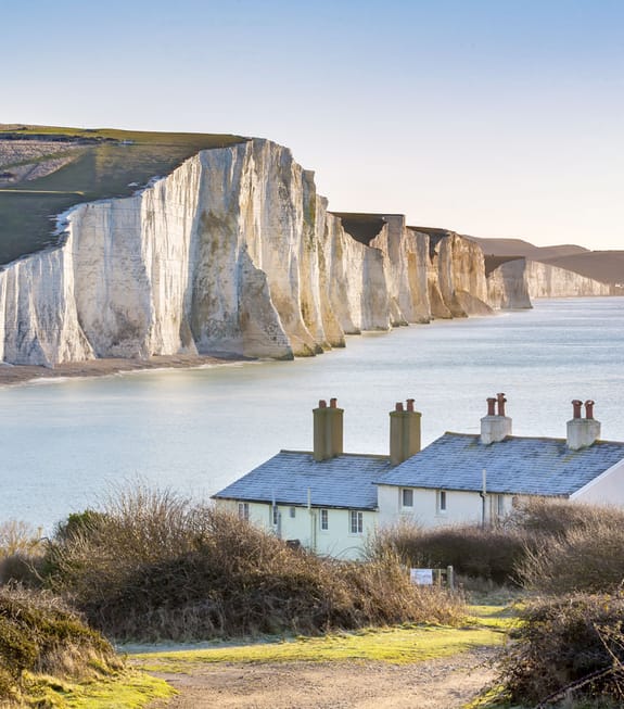 A beach house beneath the magnificent white English cliffs