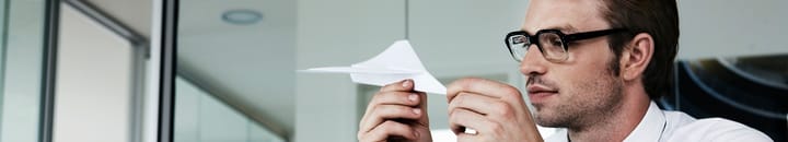 paper aeroplane image