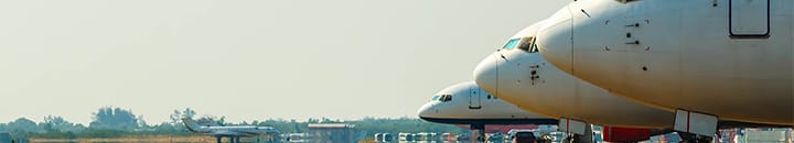 planes stuck on runway