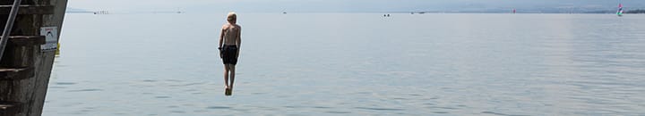 Outdoor diving into the sea