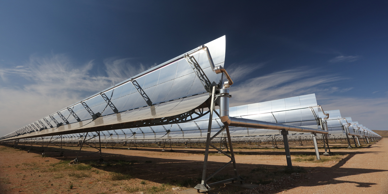 Bokpoort CSP plant's pivoting mirrors capture solar radiation