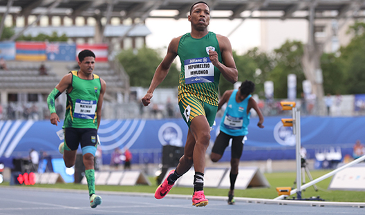Mpumi Mhlongo wins the 100m T44