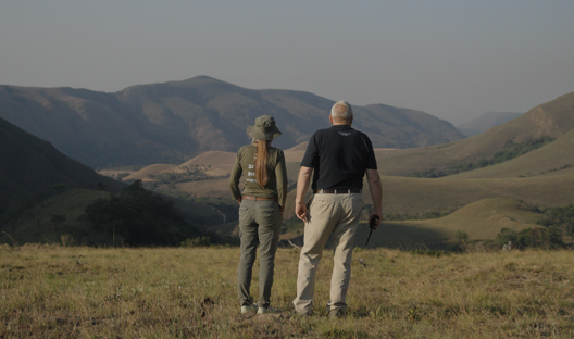 Petronel Nieuwoudt and Chris de Bruno Austin looking over Mountainlands reserve