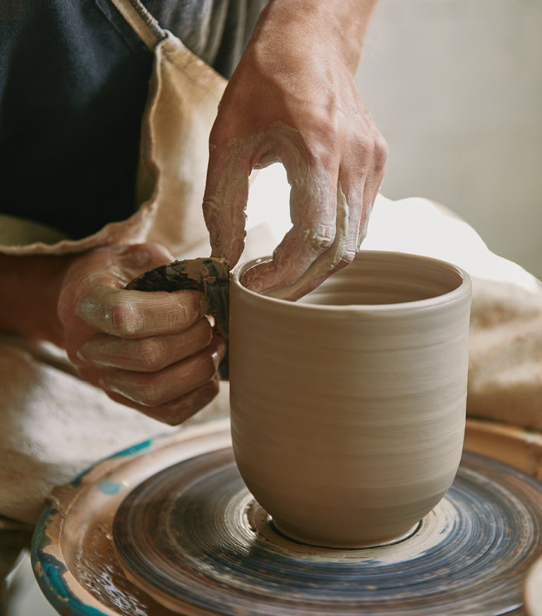 artist moulding clay