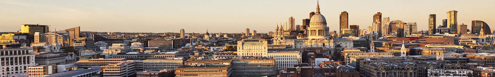 London skyline image including St Paul's Cathedral