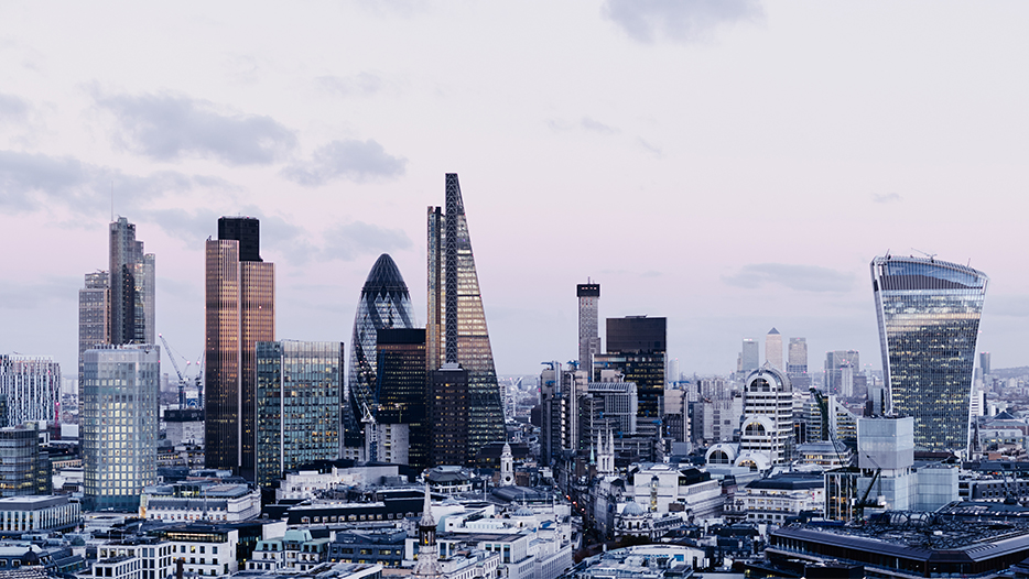 London skyline showing the financial district
